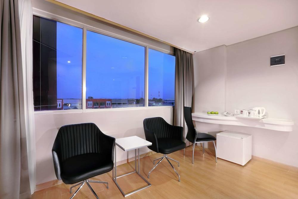 Favehotel Jababeka Cikarang Buitenkant foto