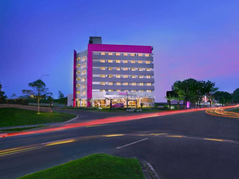Favehotel Jababeka Cikarang Buitenkant foto